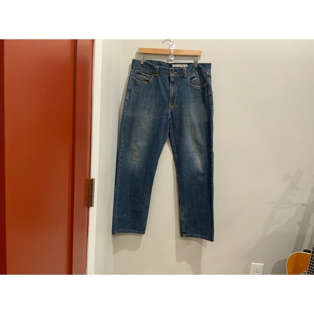 DKNY Jeans Mens 36x30 Blue Medium Wash Straight Leg 100% Cotton Denim RN 52002